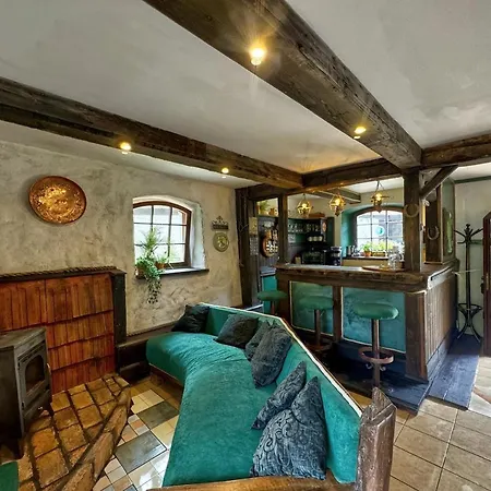 With Sauna, Pub & Terrace Апартаменты